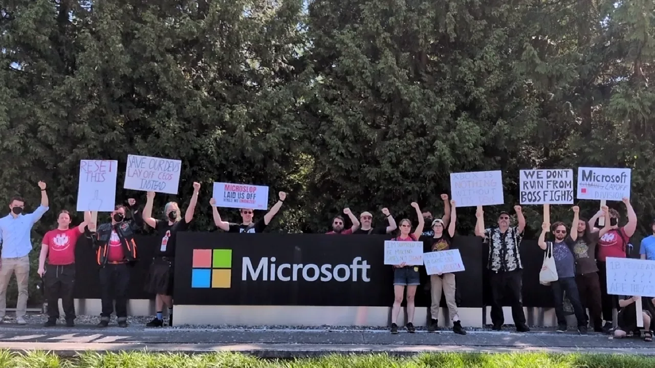 Сотни работников Xbox вышли на митинги в США и Канаде против сокращений