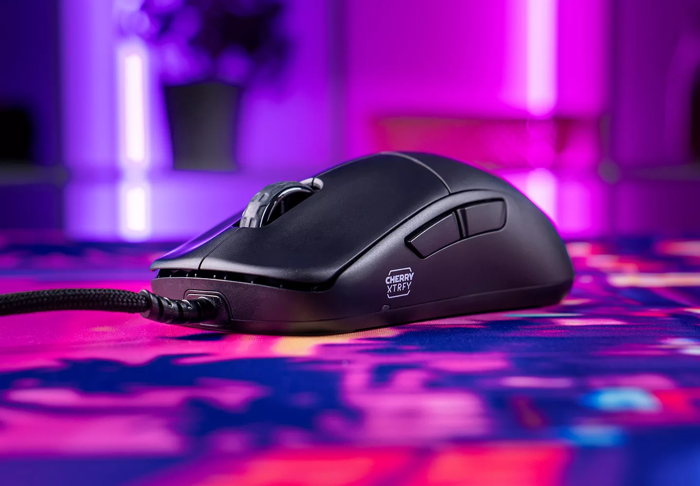 Cherry Xtrfy представила ультралёгкую мышь M42V2 с модульным корпусом
