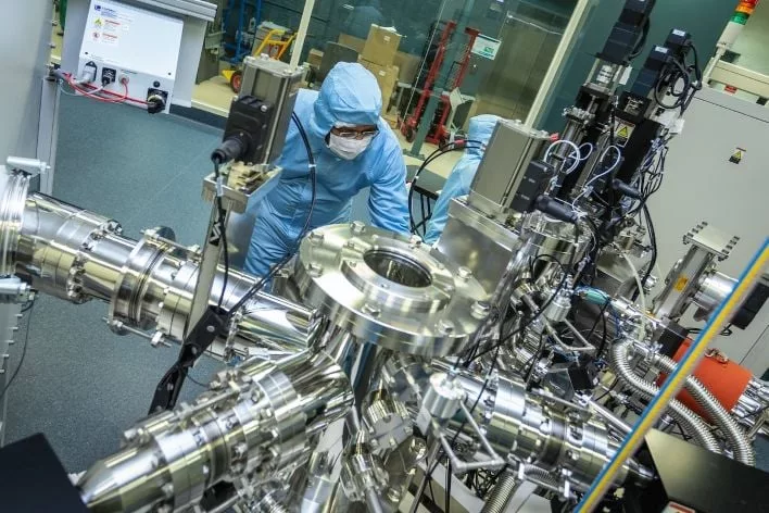 CSIRO Prototype Quantum Battery Charges in Femtoseconds