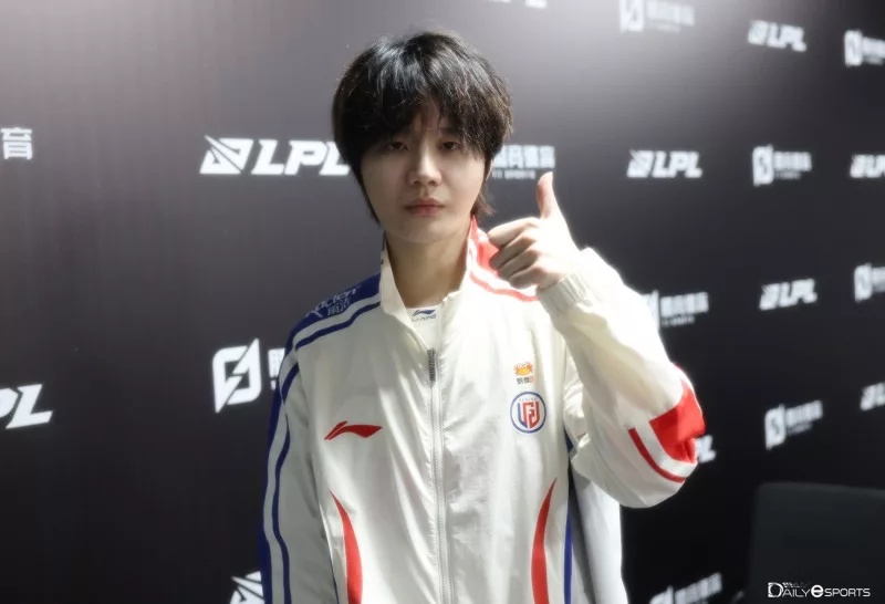 LGD's 'Crisp' praises T1 as team of legendary stories