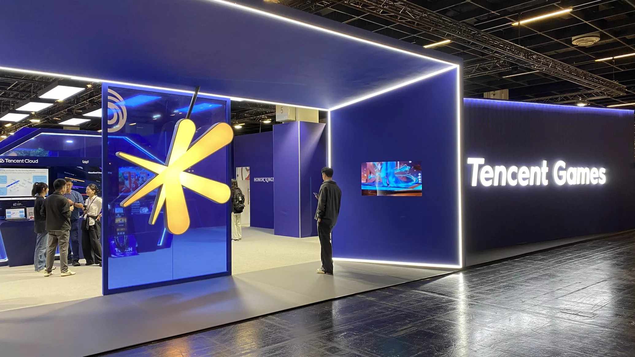 Tencent's Strategy: Live Service, AI, and Evergreen Titles