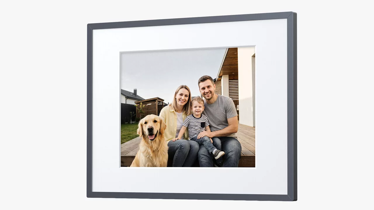 UGREEN Gallery 3: E-Ink-фоторамка с локальным ИИ