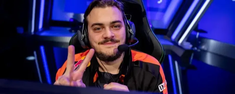 Слух: Fnatic может расстаться с Veqaj, Desmo останется в клубе