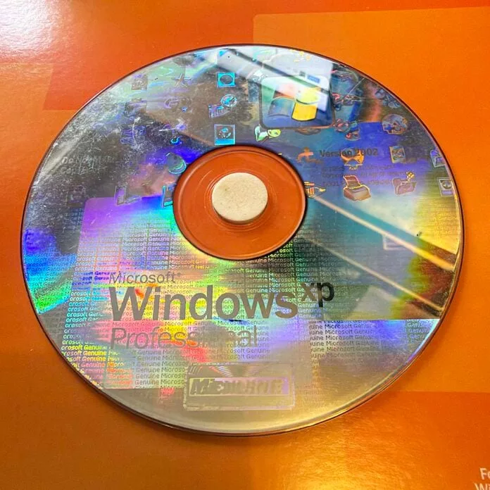 История ключа FCKGW: как утечка Windows XP связана с Dell и Microsoft Bob