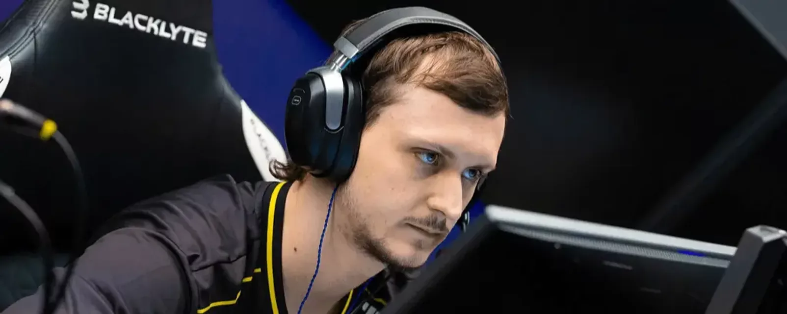 Spirit и Falcons, MOUZ и Vitality сражаются за путевки в плей-офф ESL Pro League S24