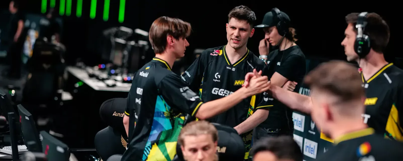 NAVI и FURIA сражаются за путевки в плей-офф ESL Pro League S24