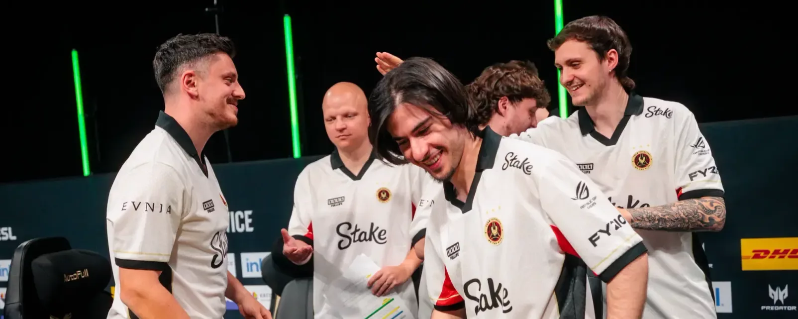 MOUZ и Vitality первыми вышли в плей-офф ESL Pro League S24