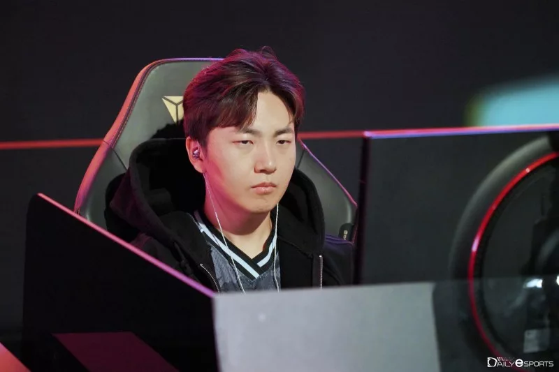 Rush победил Light в серии 4-2 и вышел в финал ASL Season 22