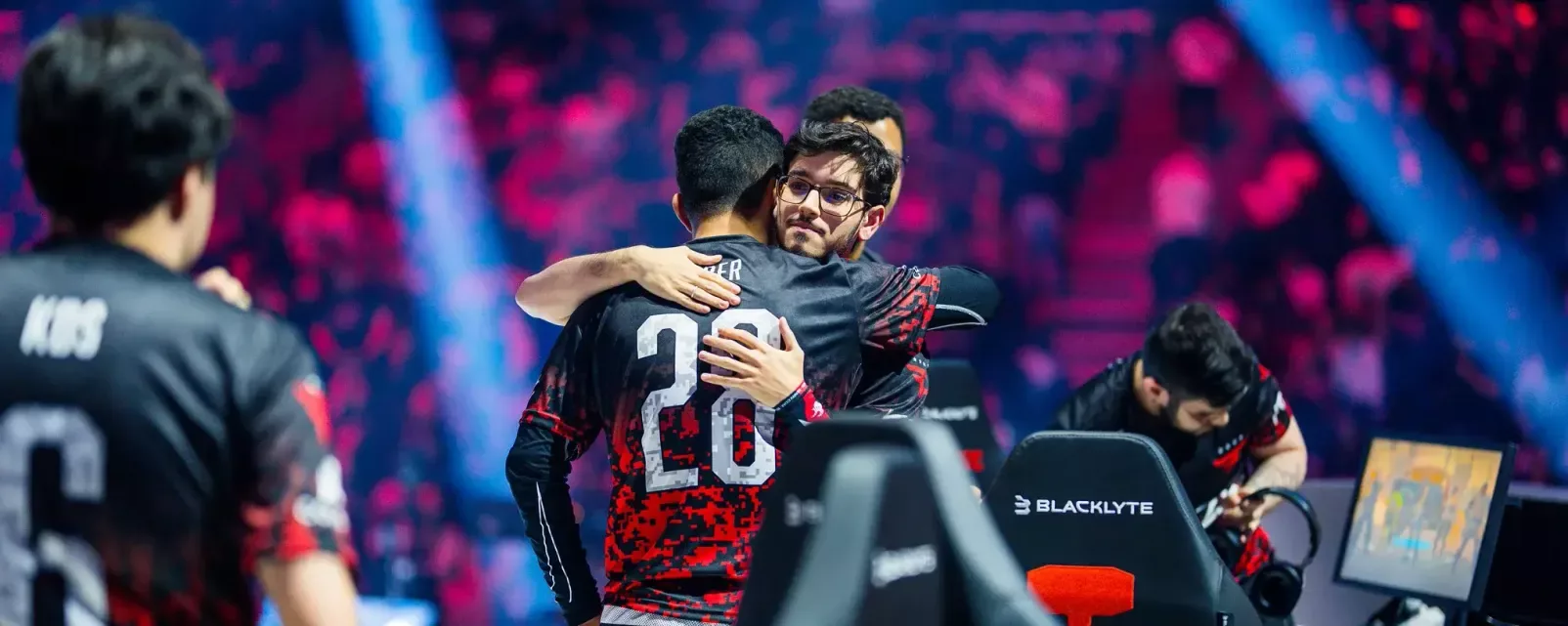FaZe Clan, Team Liquid, 100 Thieves и Cloud9 едут на BLAST R6 Major Osaka