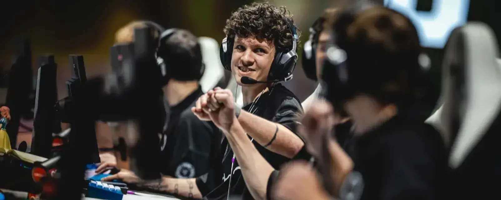 100 Thieves обывают Cloud9, а M80 выбивает DarkZero в North America League 2026 Stage 2