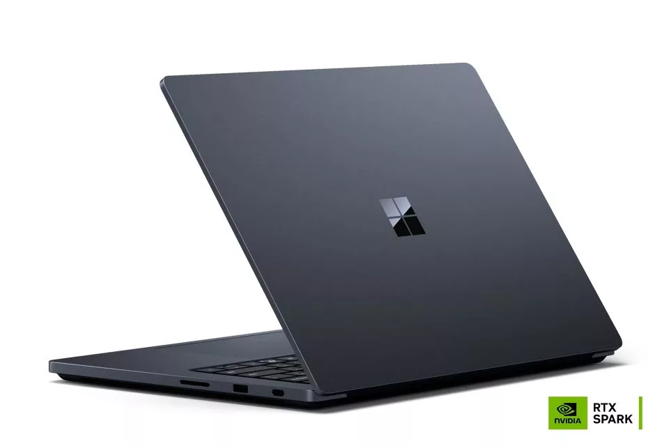 Microsoft представила Surface Laptop Ultra на базе NVIDIA RTX Spark