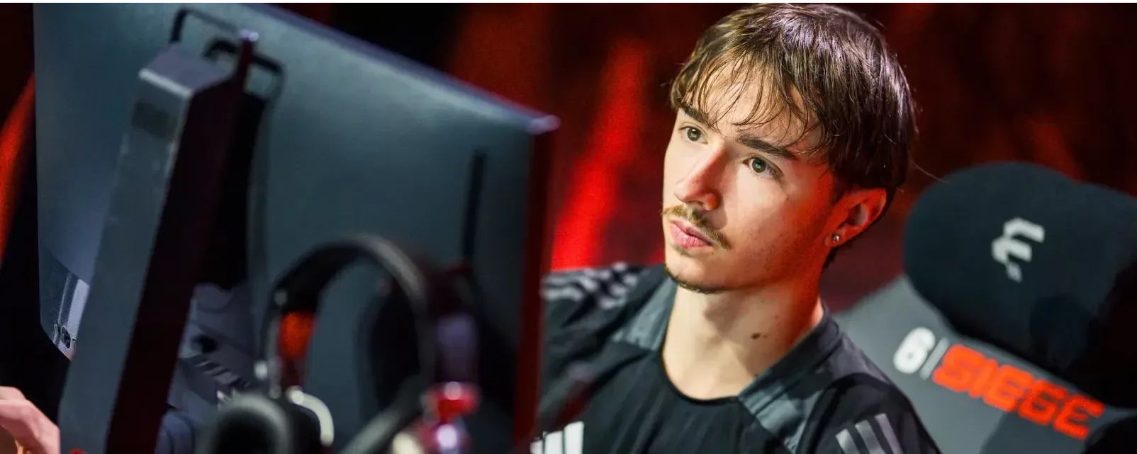 EDward Gaming — чемпионы CN League Stage 2: четыре команды едут в Осаку