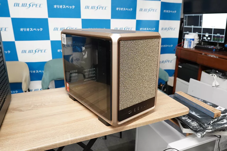 Золотая серия Cooler Master: анонсированы лимитированные кейс и СЖО