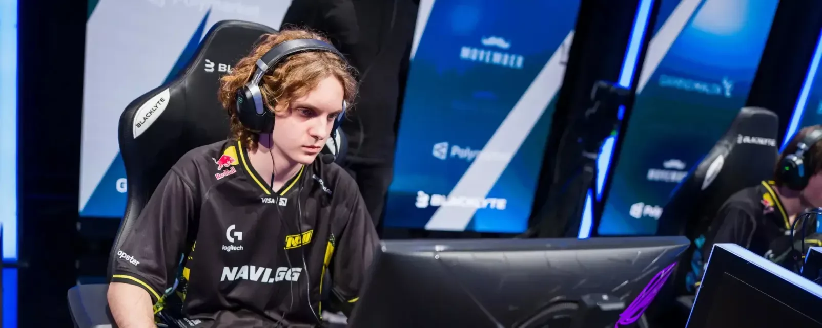 Artem "Niku" Bachkur достиг 10,000 MMR в Dota 2